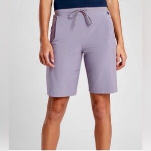 Athleta Venture Bermuda Short Size 6 Gray EUC. 1275